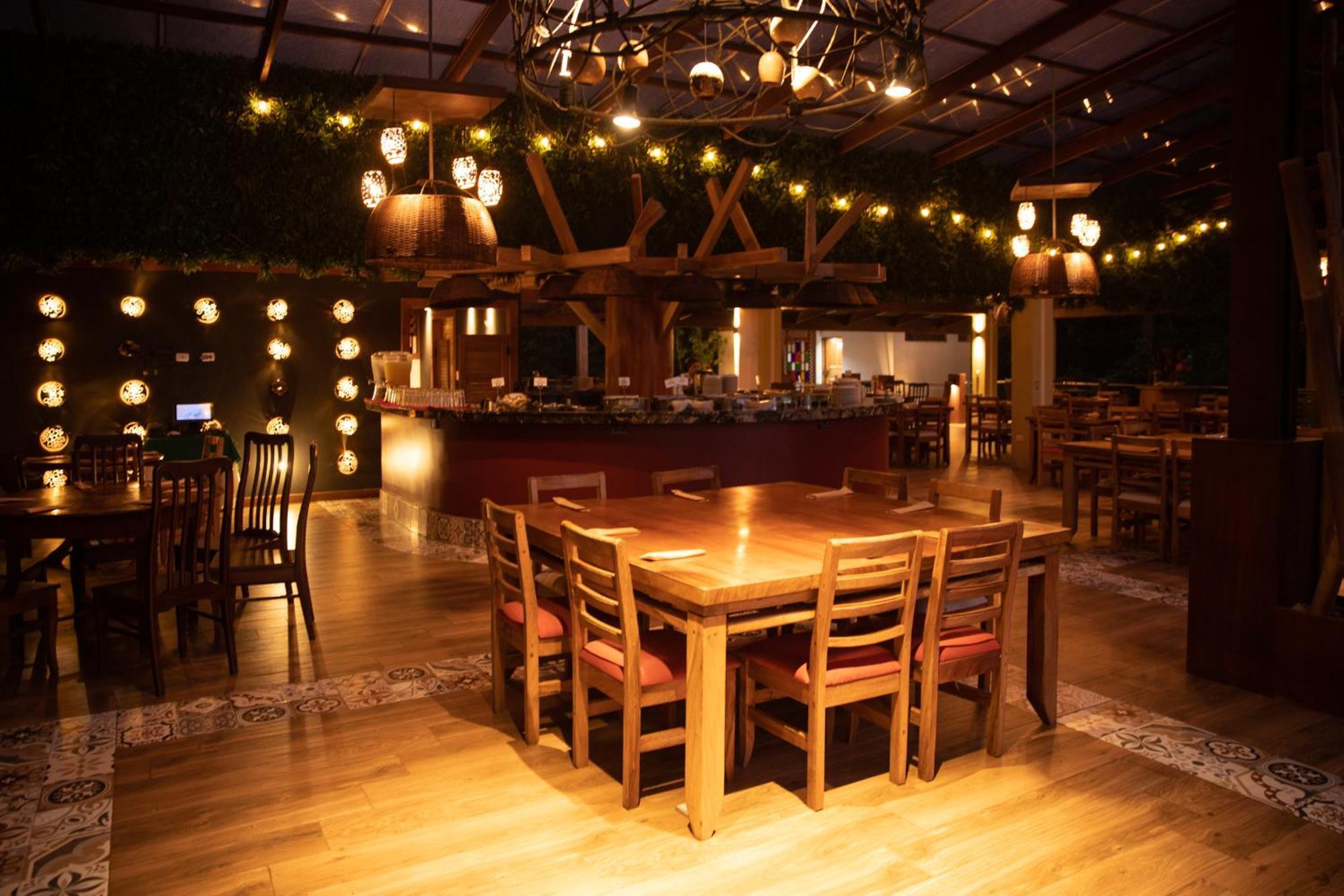Pachira Lodge Tortuguero Ngoại thất bức ảnh