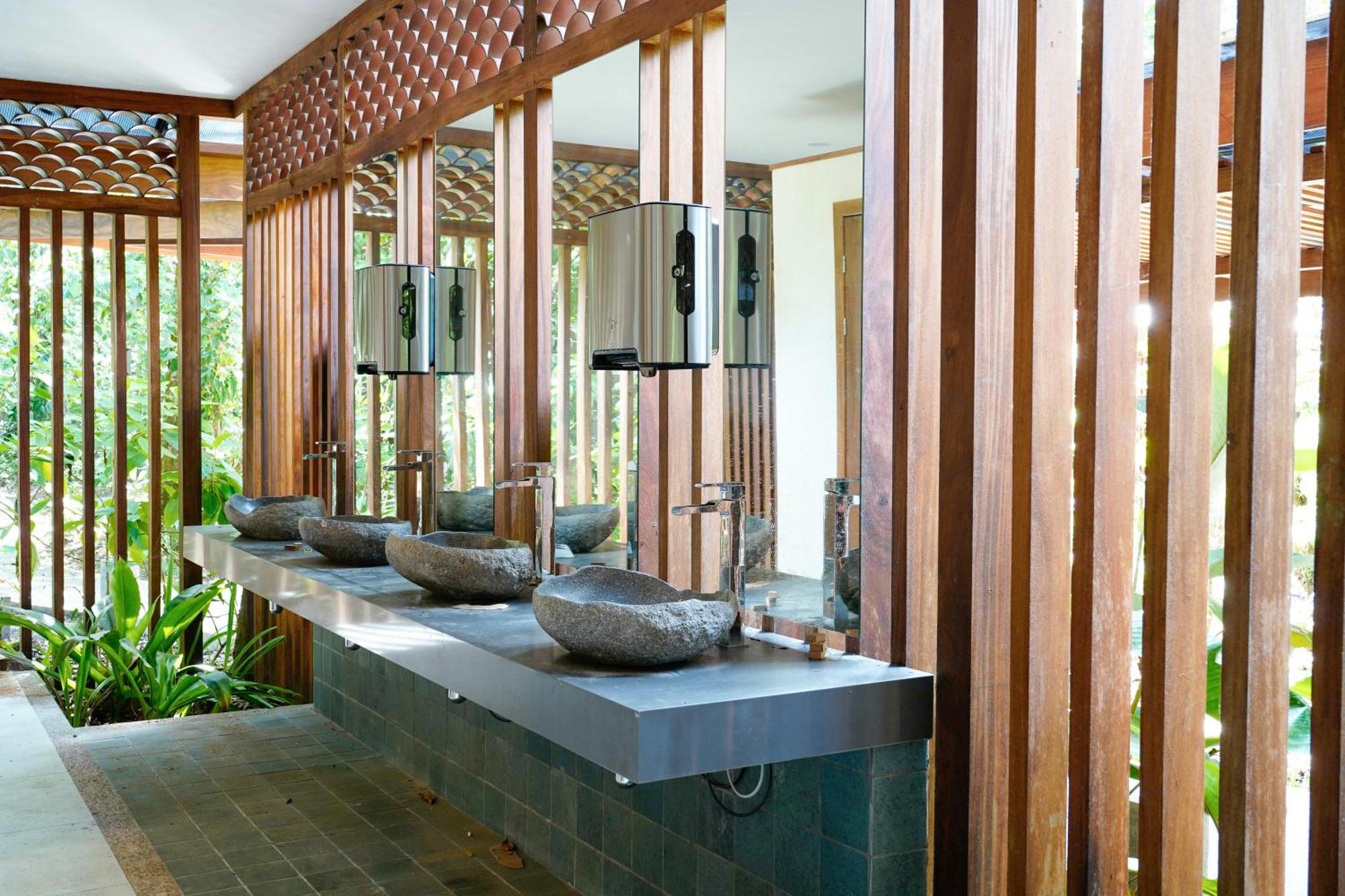Pachira Lodge Tortuguero Ngoại thất bức ảnh