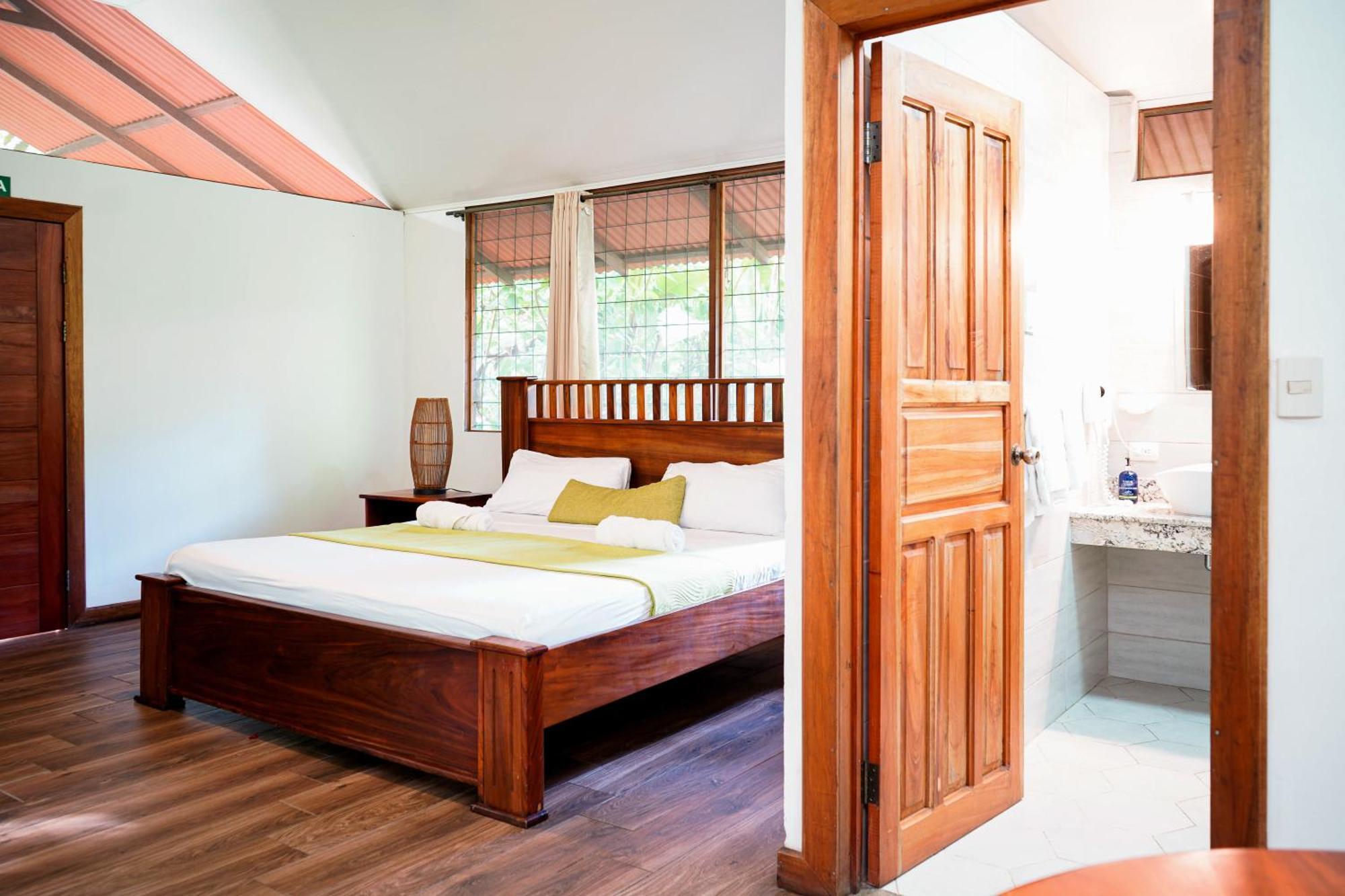 Pachira Lodge Tortuguero Ngoại thất bức ảnh