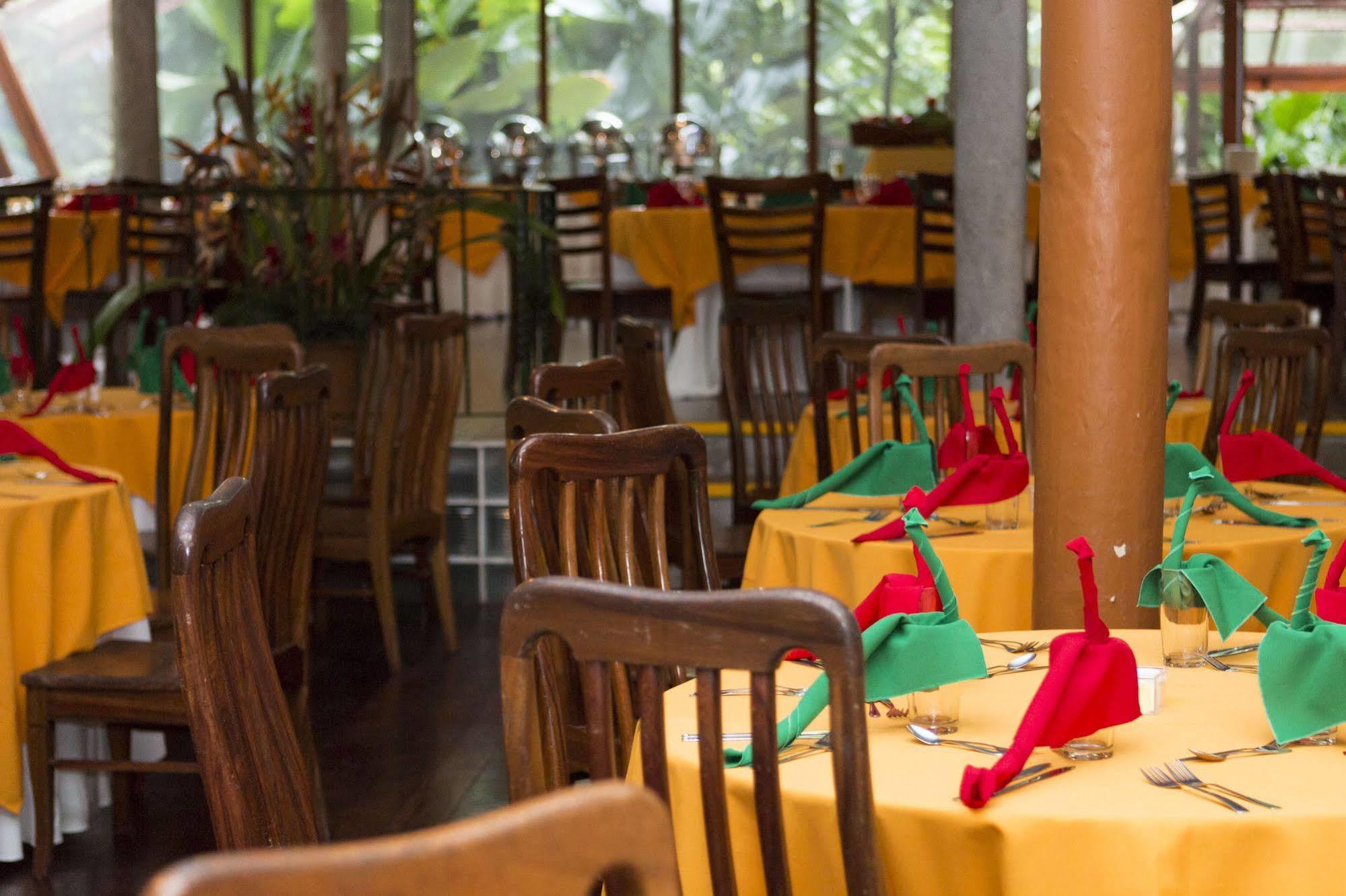 Pachira Lodge Tortuguero Ngoại thất bức ảnh